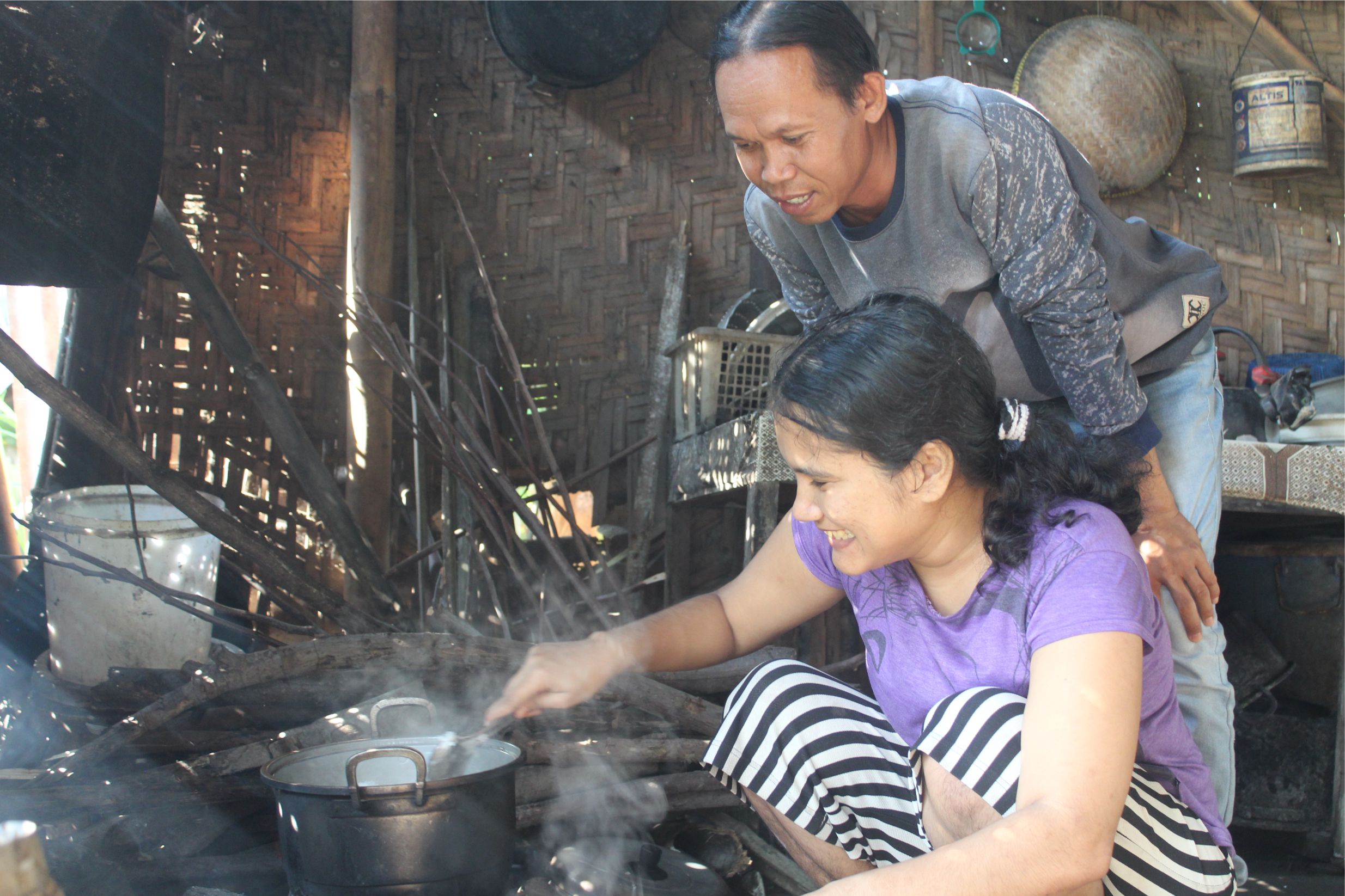 Suamiku, Pahlawanku